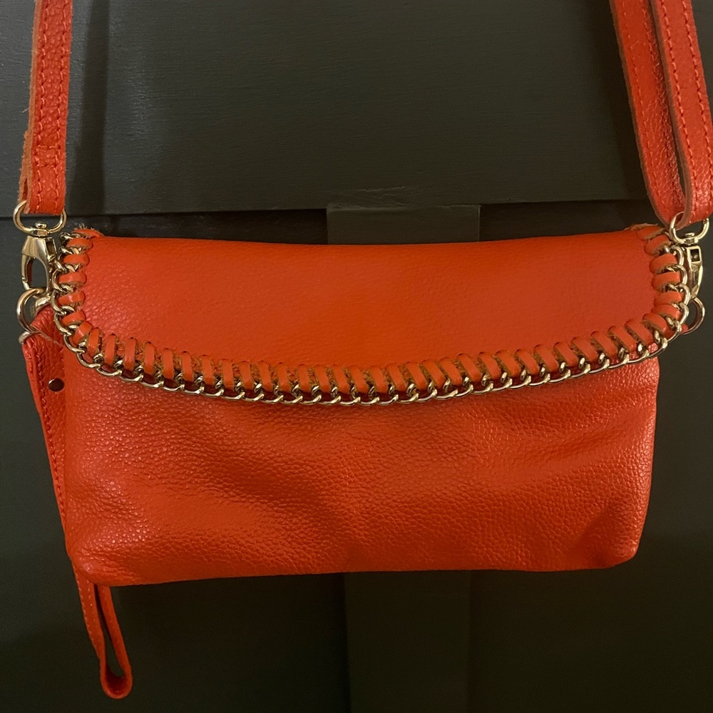 Chic orange Leather Chain-Trimmed Bag